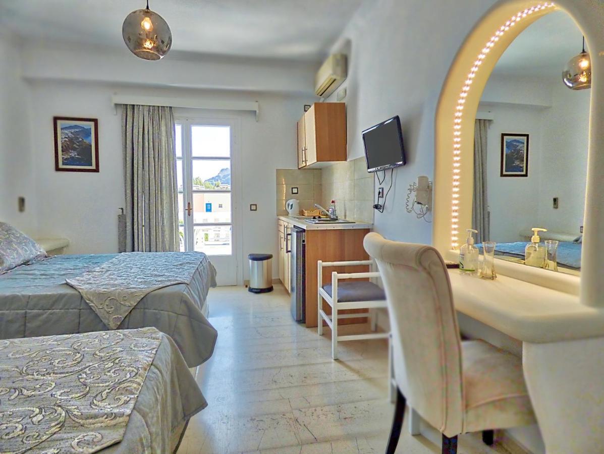 Hotel Avraki Kamári Esterno foto